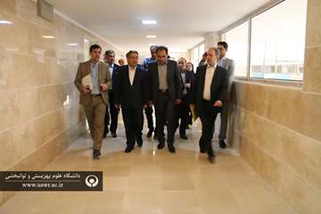 بازدید معاون وزیر بهداشت و هیات رئیسه دانشگاه از مرکز رازی